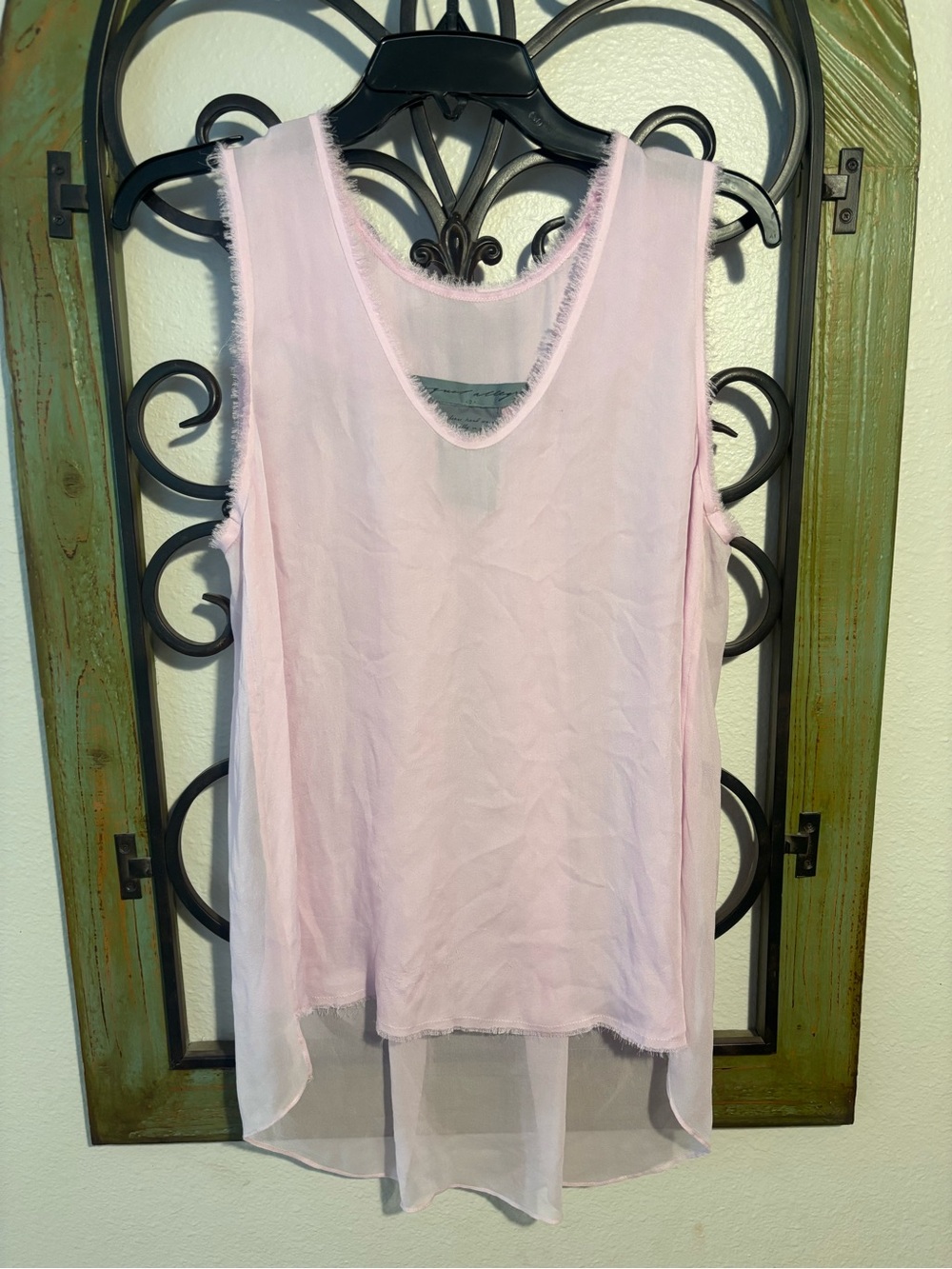 100% silk Raquel Allegra size 2 blush tank top